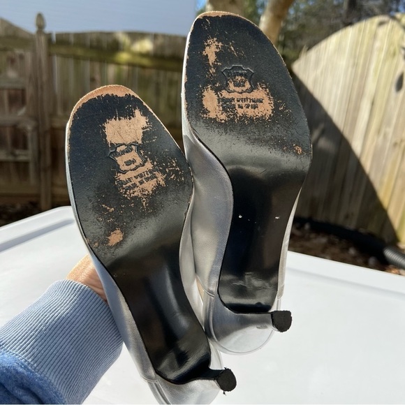 STUART Weitzman peep toe sling back silver high heels Sz 9.5 M - Picture 11 of 13